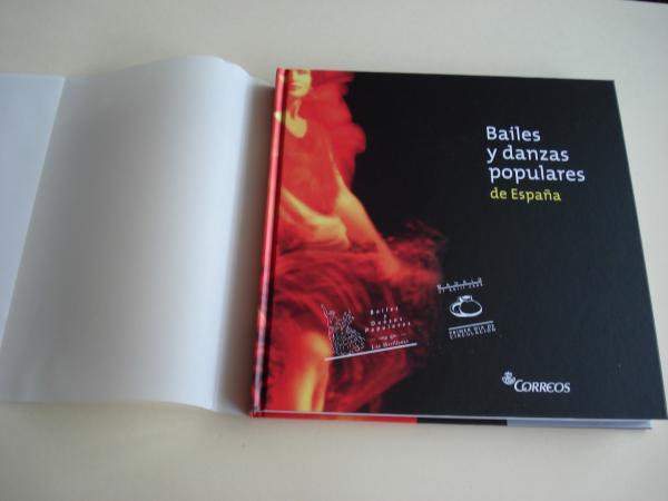 Bailes y danzas populares de Espaa. Cada baile tiene un sello de Correos conmemorativo. Libro en estuche carton ilustrado