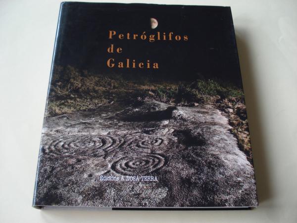 Petrglifos de Galicia (En galego). Fotografas en color de gran formato