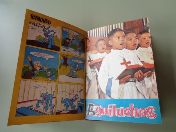 AGUILUCHOS. El folleto para los muchachos generosos. 12 nmeros encuadernados, ao 1962 completo