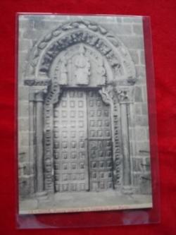 Ver os detalles de:  Tarxeta postal: Noia (Noya)- Porta lateral da Igrexa de San Martio. Ano 1920