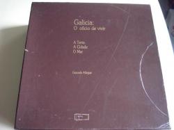 Ver os detalles de:  3 Volumes en estoxo da Coleccin Galicia: O oficio de vivir. A Terra / A Cidade / O Mar (Textos en galego-espaol-english)